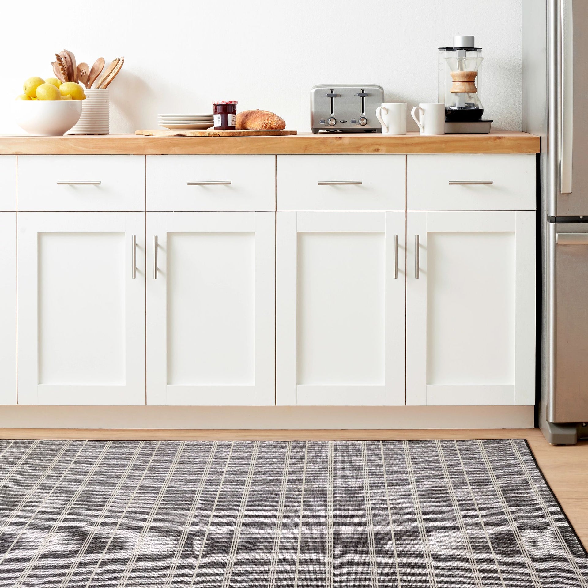 Samson Black Machine Washable Rug